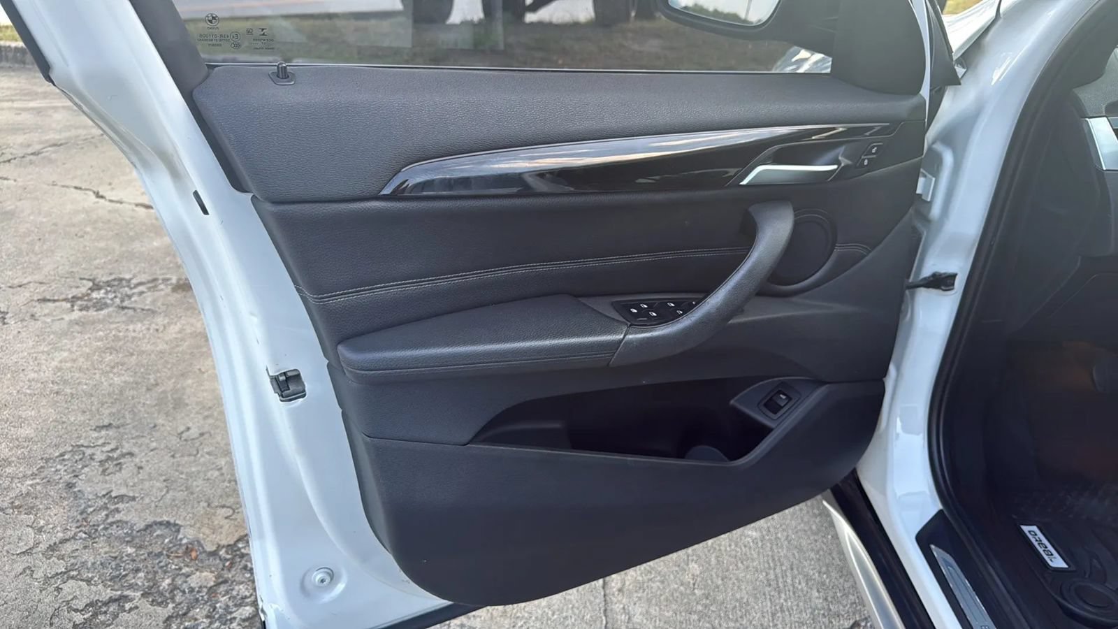 Used 2018 BMW X1 xDrive28i AWD/4WD image 10