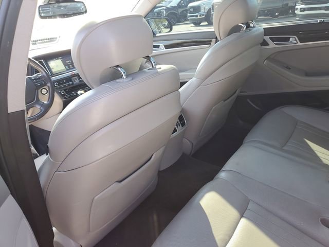 Used 2015 Hyundai Genesis 3.8 w/ Option Group 03 image 29