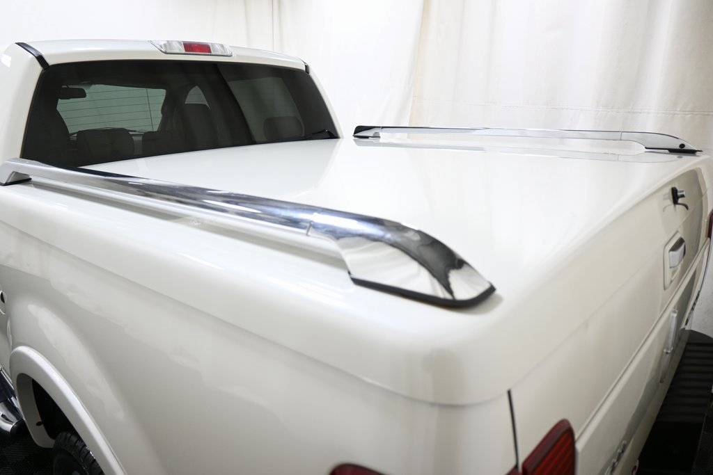 Used 2006 Lincoln Mark LT 4x4 image 16