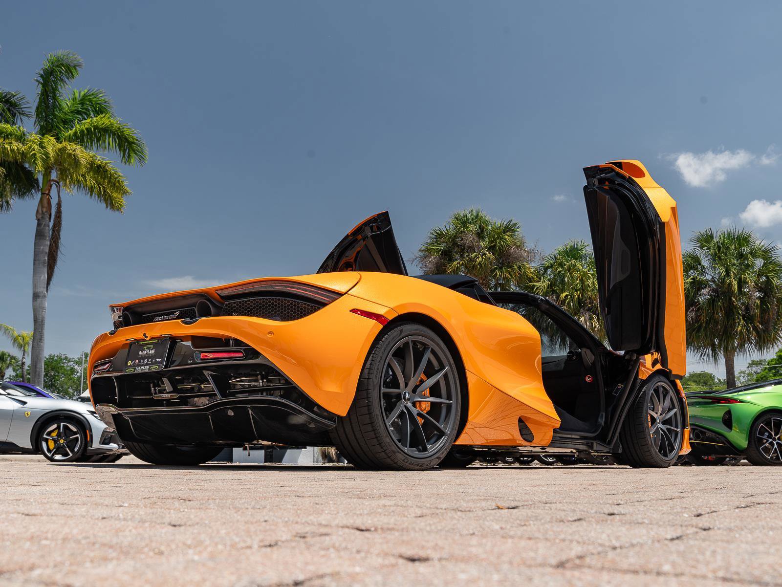 Used 2022 McLaren 720S Performance RWD image 9