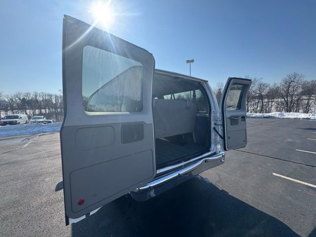 Used 2011 Ford E-350 and Econoline 350 XLT image 18