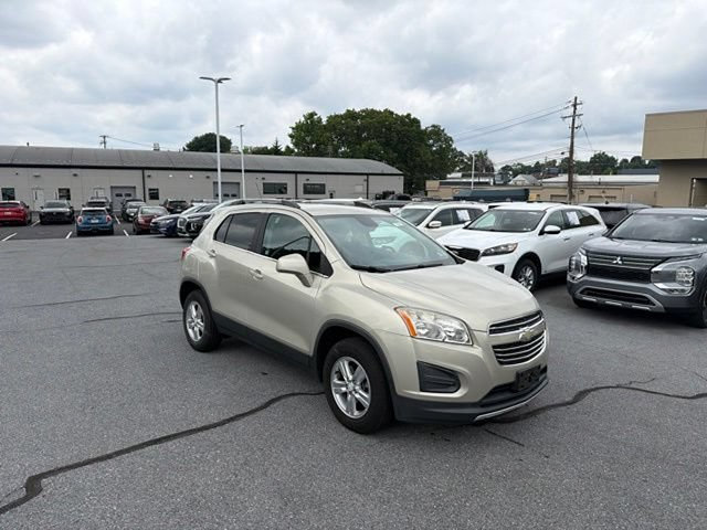 Used 2016 Chevrolet Trax LT w/ LT Convenience Package AWD/4WD image 10
