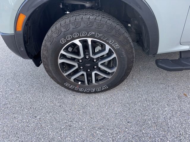 Used 2024 Ford Ranger Lariat w/ FX4 Off-Road Package image 9