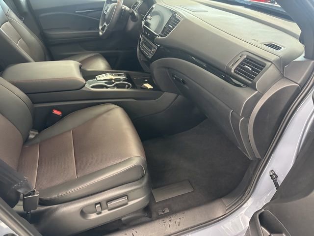 Used 2025 Honda Ridgeline Black Edition image 22