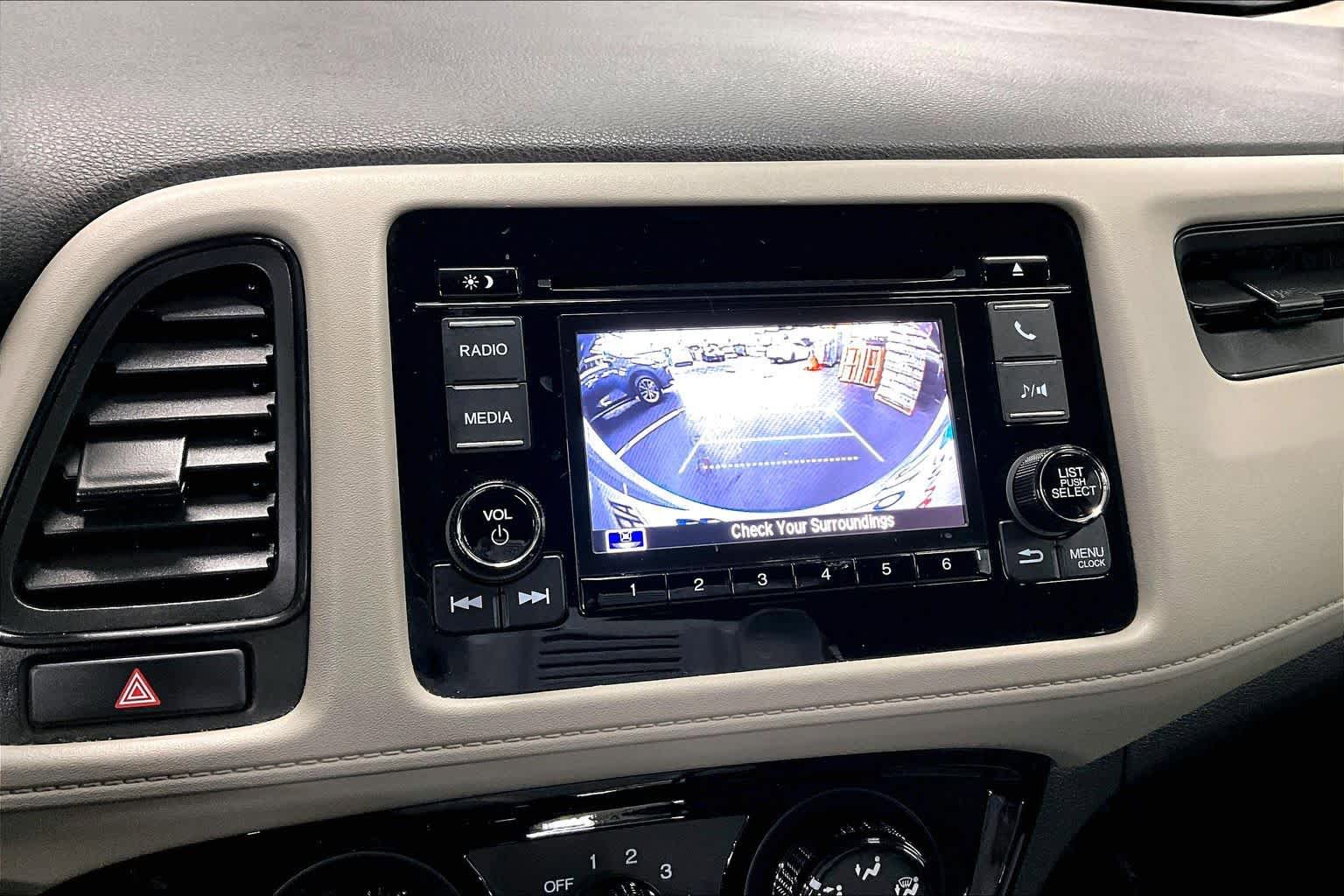 Used 2021 Honda HR-V LX image 25