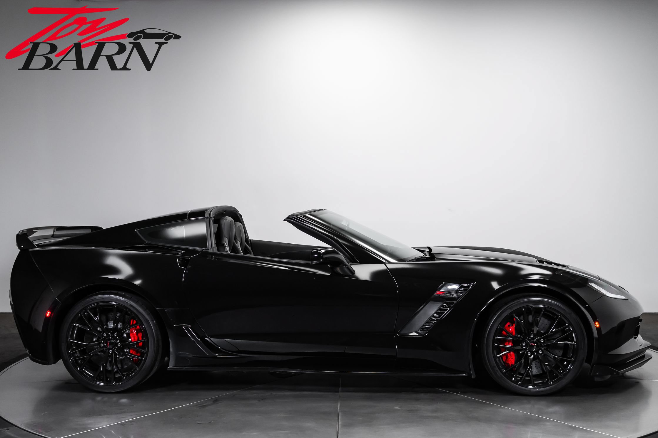 Used 2018 Chevrolet Corvette Z06 RWD image 6