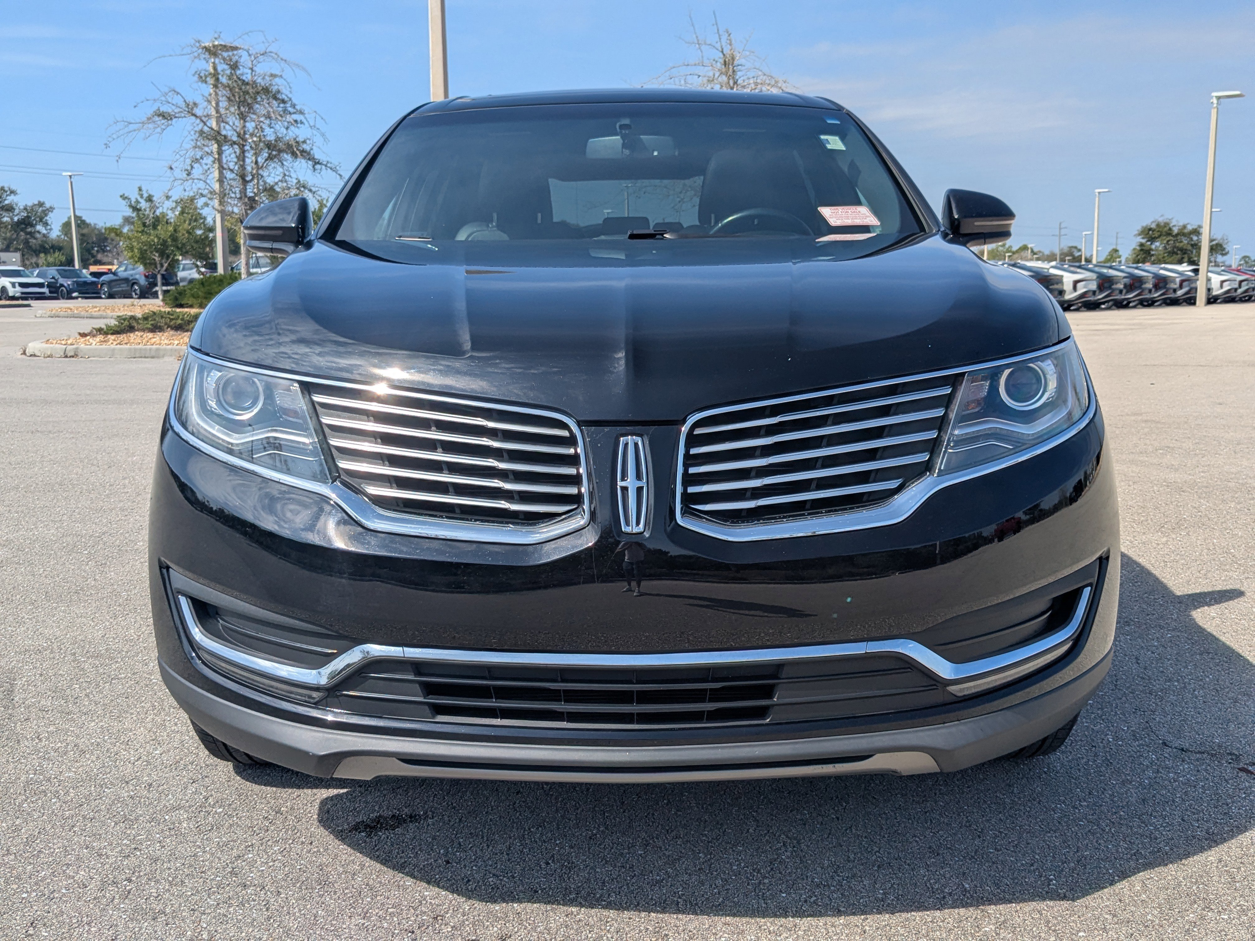 Used 2017 Lincoln MKX Reserve image 3
