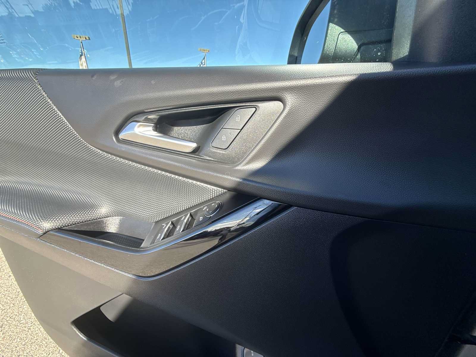 Certified 2025 Chevrolet Equinox RS AWD/4WD image 22