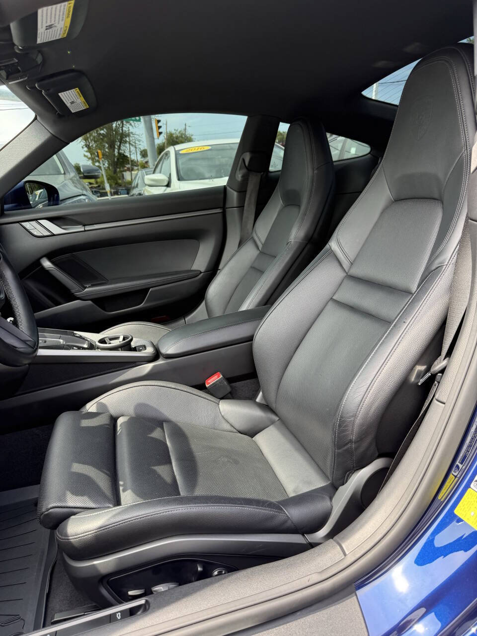 Used 2021 Porsche 911 Carrera w/ Premium Package RWD image 11