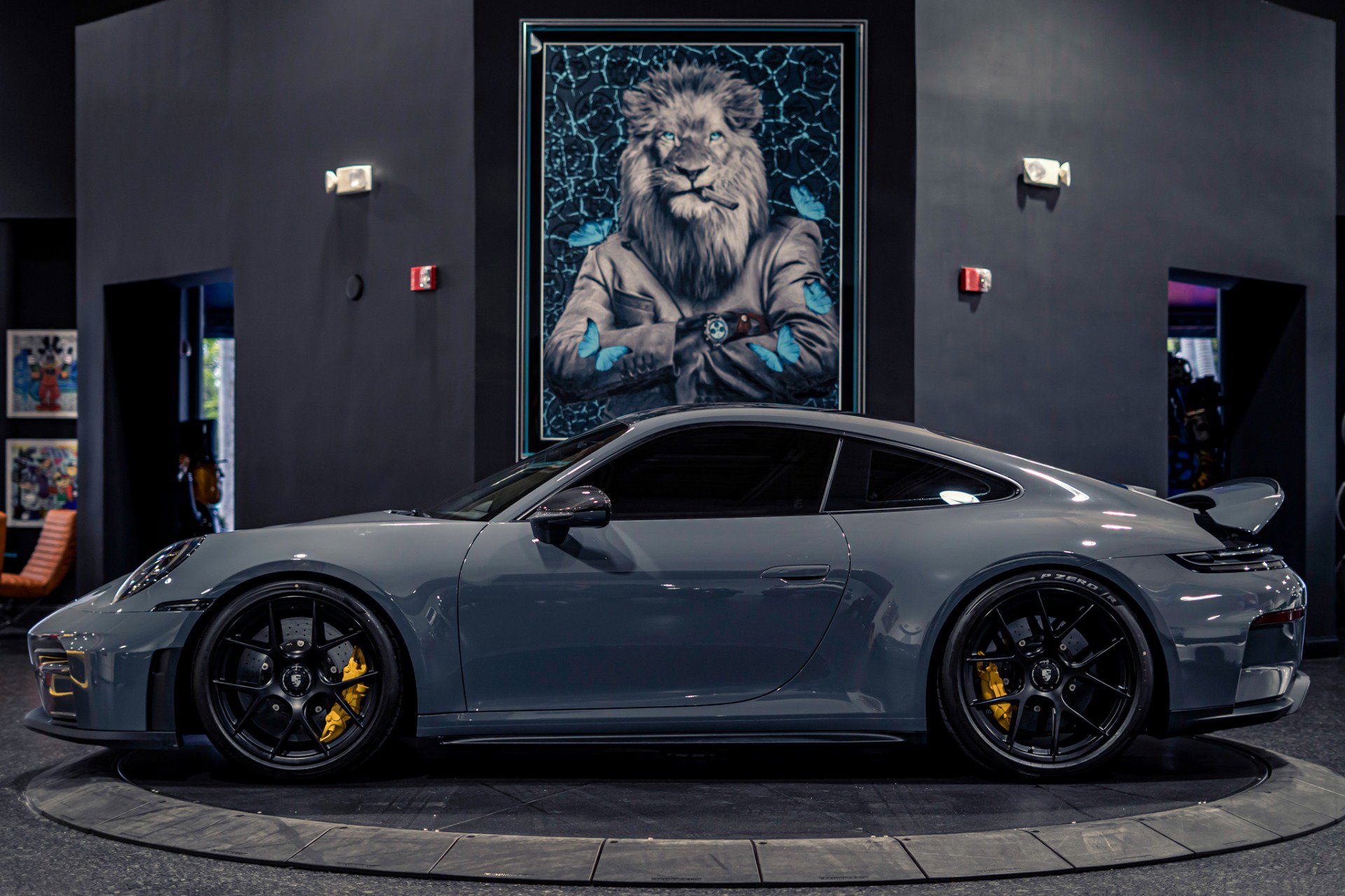 Used 2026 Porsche 911 GT3 RWD image 16