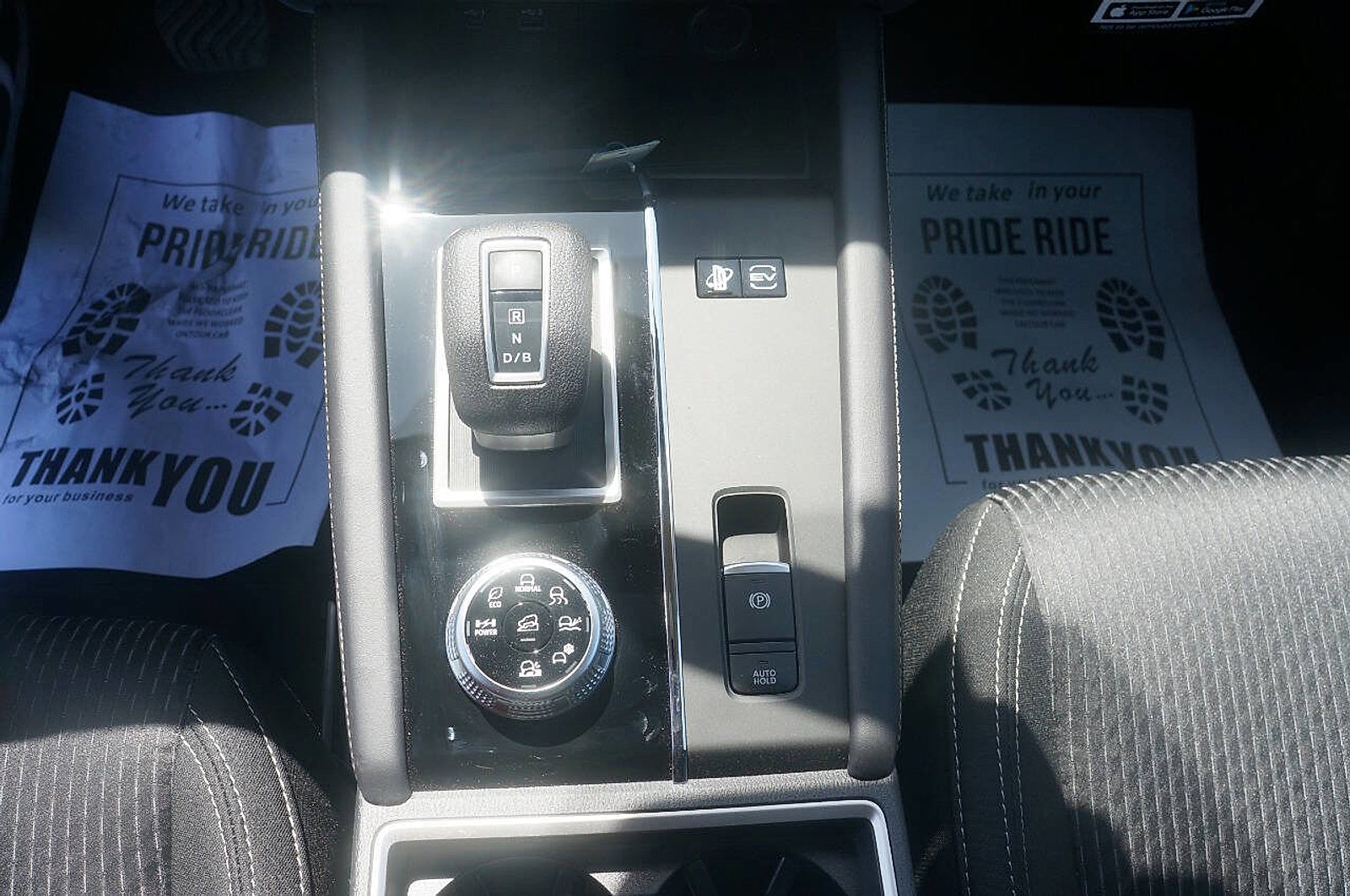 New 2025 Mitsubishi Outlander ES image 12