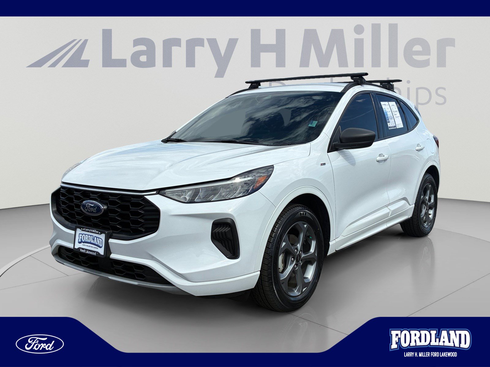 Used 2023 Ford Escape ST-Line AWD/4WD image 1