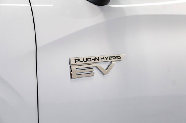 New 2025 Mitsubishi Outlander SEL image 4