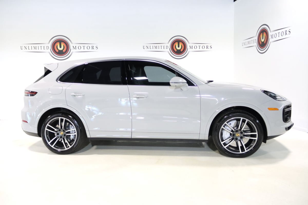 Used 2020 Porsche Cayenne Turbo AWD/4WD image 5