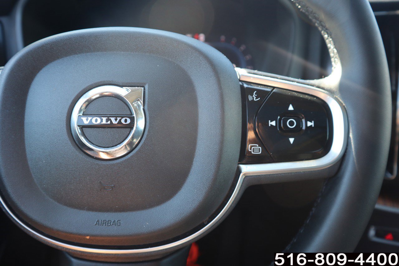 Used 2023 Volvo XC60 B5 Plus w/ Climate Package image 19