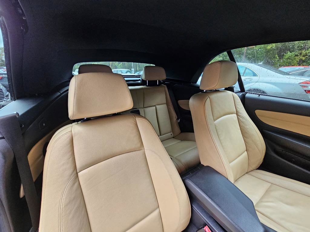 Used 2013 BMW 135i Convertible image 33