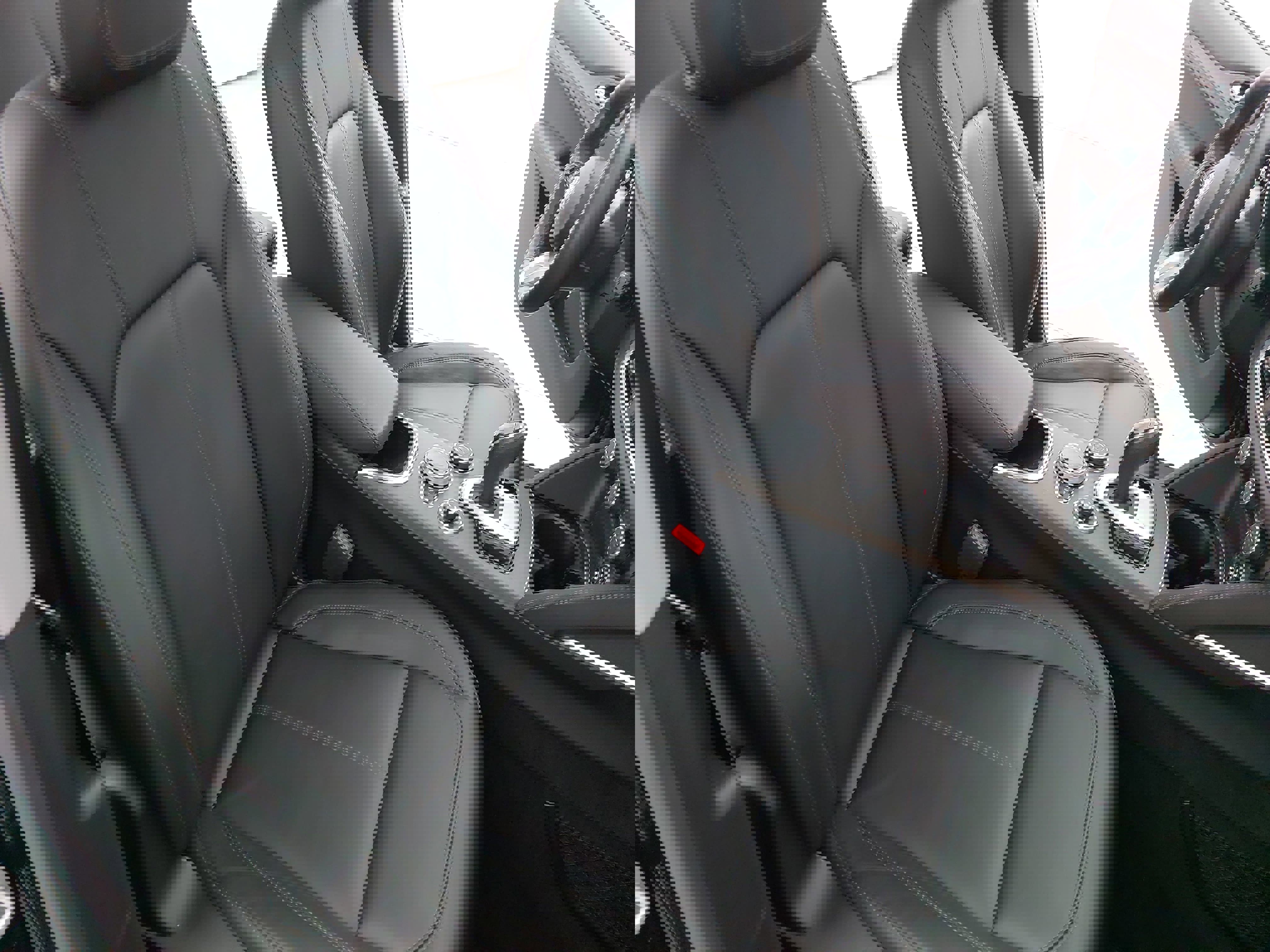 Used 2021 Alfa Romeo Stelvio Ti w/ Nero Edizione image 12