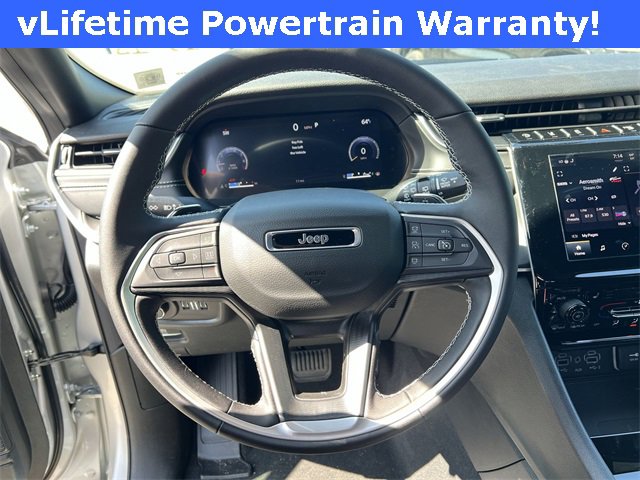 New 2025 Jeep Grand Cherokee L Laredo image 20