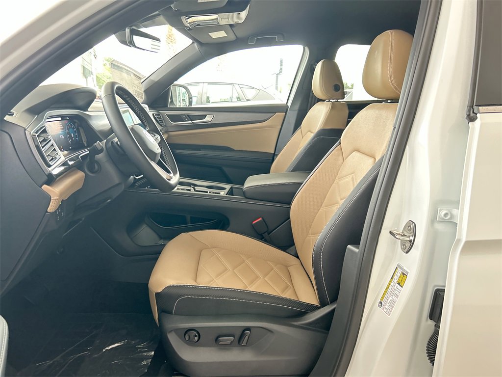 New 2026 Volkswagen Atlas Cross Sport SE image 10