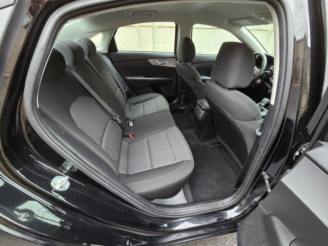 Used 2023 Kia Forte LXS w/ LXS Technology Package image 13