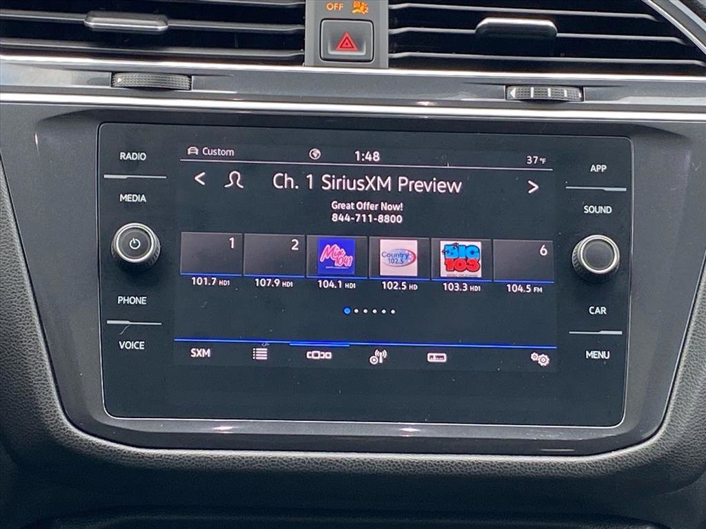 Certified 2023 Volkswagen Tiguan SE w/ Panoramic Sunroof Package image 9