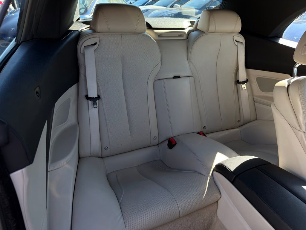 Used 2012 BMW 650i Convertible image 39