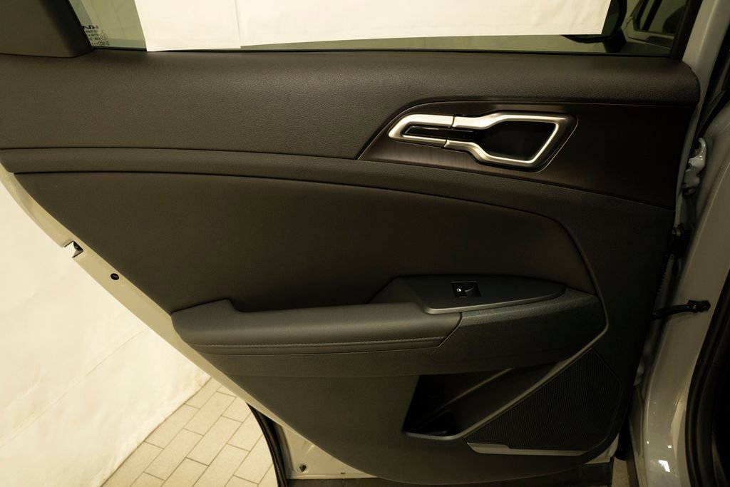 New 2026 Kia Sportage EX FWD image 11