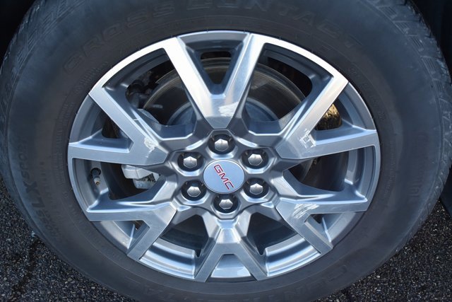 Used 2023 GMC Acadia SLT image 52