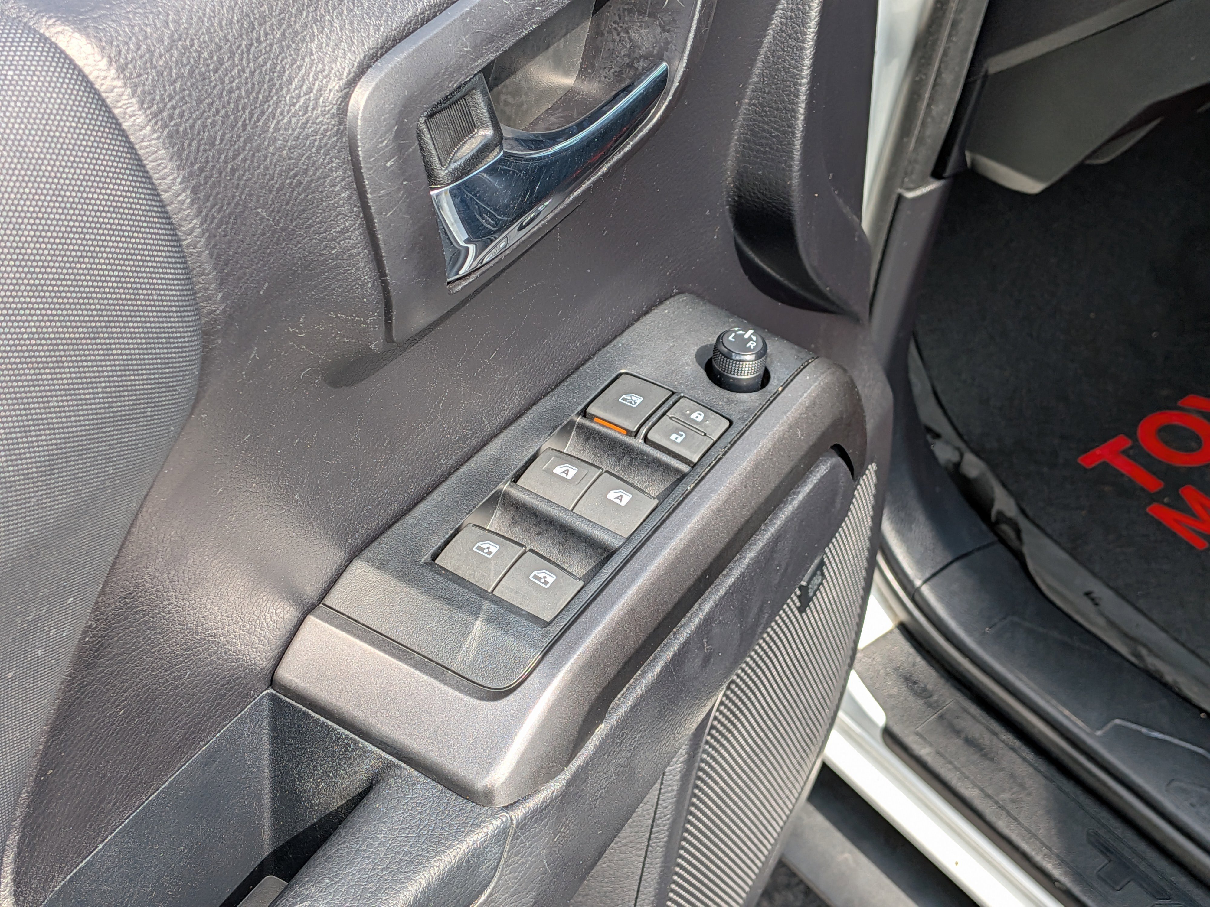 Used 2021 Toyota Tacoma TRD Sport w/ TRD Premium Sport Package image 19