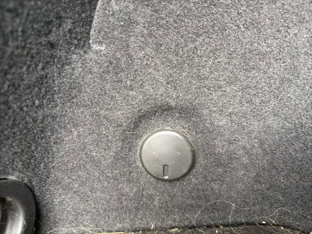 Used 2010 Cadillac SRX Luxury image 11