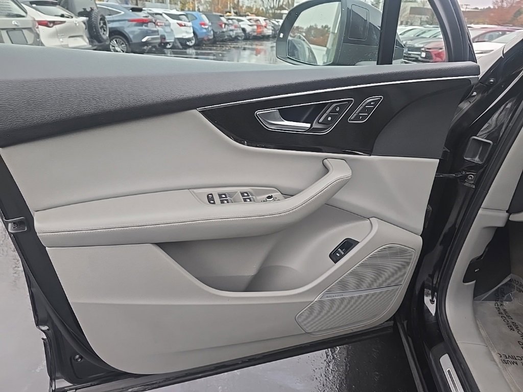 Used 2023 Audi Q7 3.0T Premium Plus image 15