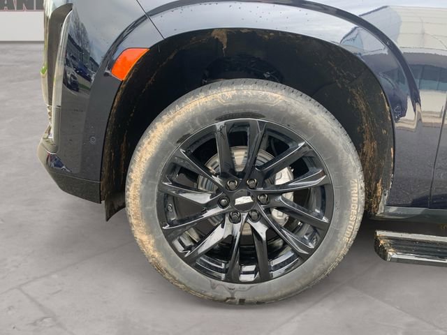 Used 2024 Cadillac Escalade ESV Sport Platinum w/ LPO, ONYX Package image 14