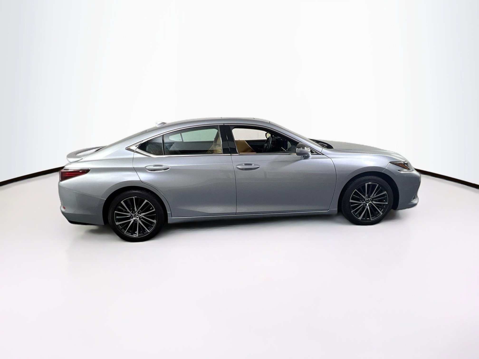 Used 2023 Lexus ES 350 w/ Premium Package FWD image 4