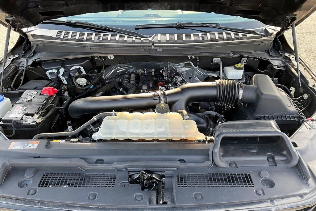 Used 2023 Ford Expedition Max Limited image 9