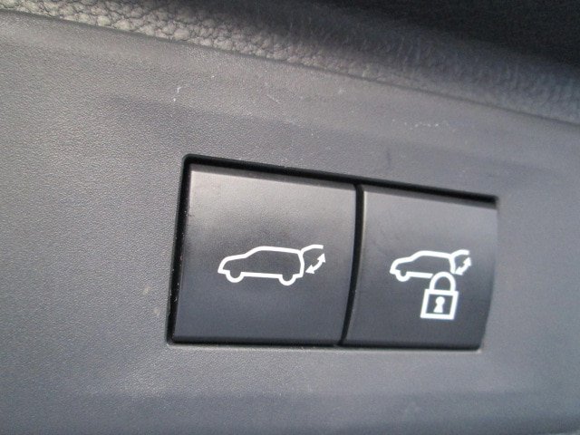 Used 2025 Toyota Grand Highlander AWD image 12