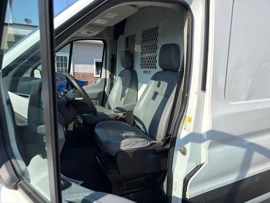 Used 2016 Ford Transit 250 130 Medium Roof RWD image 14