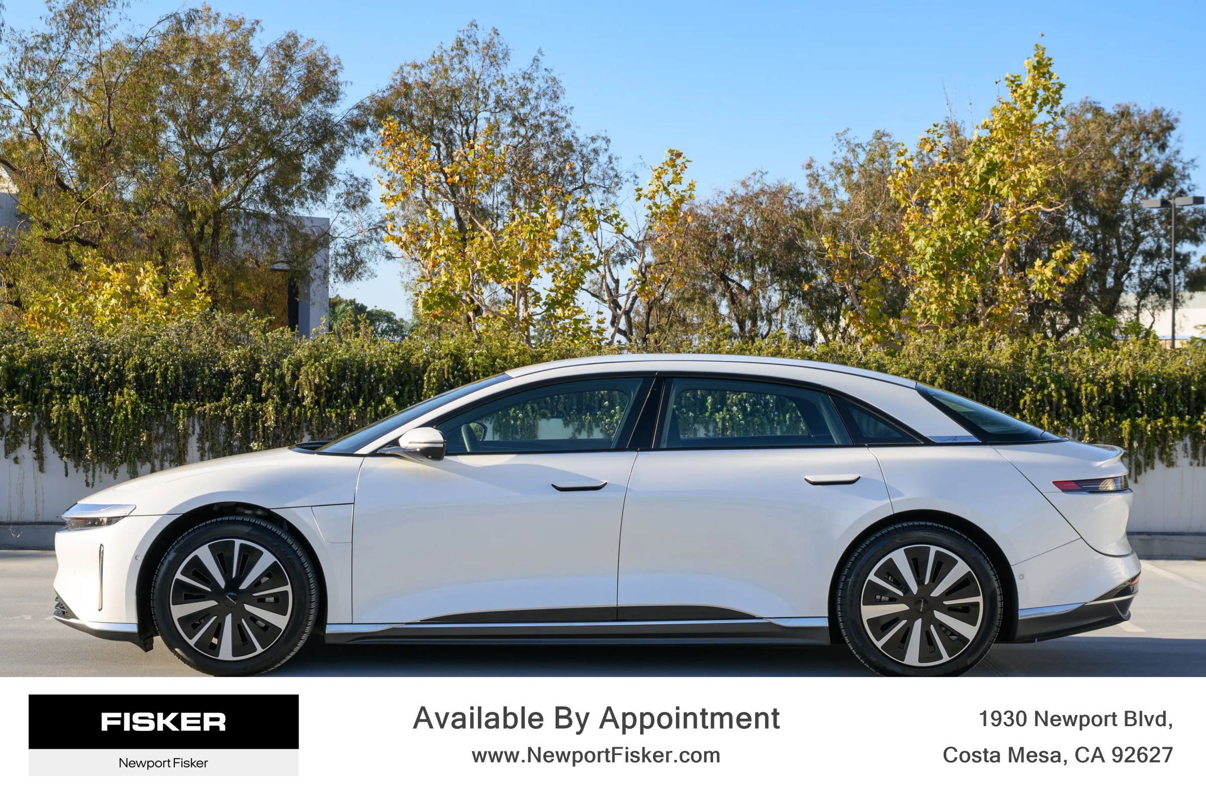 Used 2025 Lucid Air Touring AWD/4WD image 3