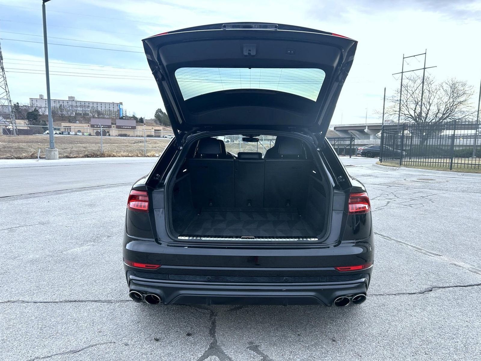 Used 2021 Audi SQ8 Prestige image 21