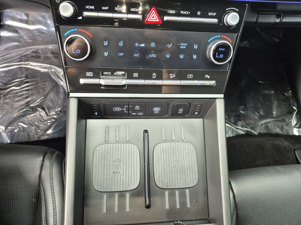 Used 2024 Hyundai Santa Fe Calligraphy image 10