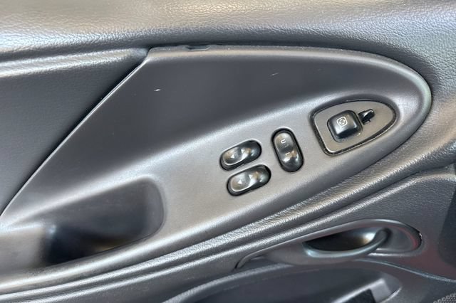 Used 2001 Ford Mustang GT RWD image 11