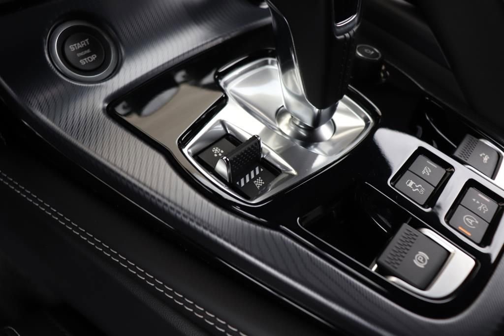 Used 2022 Jaguar F-TYPE R-Dynamic image 57