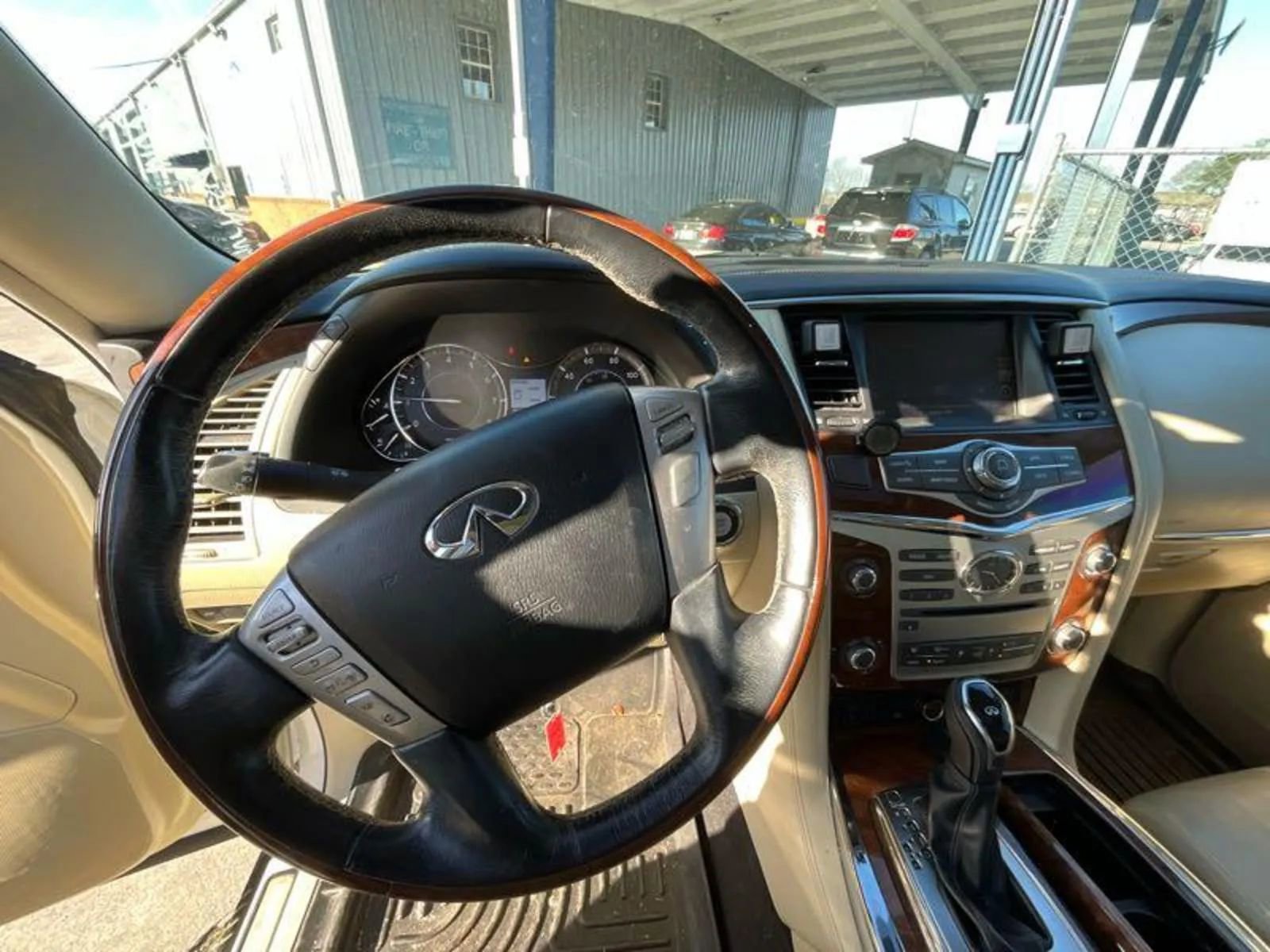 Used 2019 INFINITI QX80 Luxe w/ Cargo Package image 15