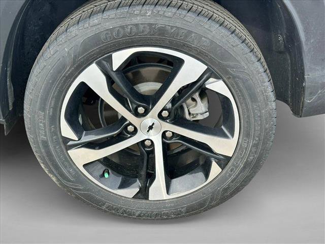 Used 2024 Chevrolet Trax RS w/ Driver Confidence Package FWD image 12