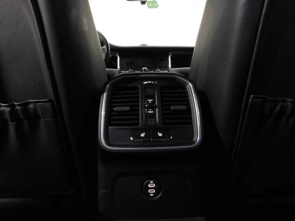 Used 2021 Porsche Macan GTS AWD/4WD image 75