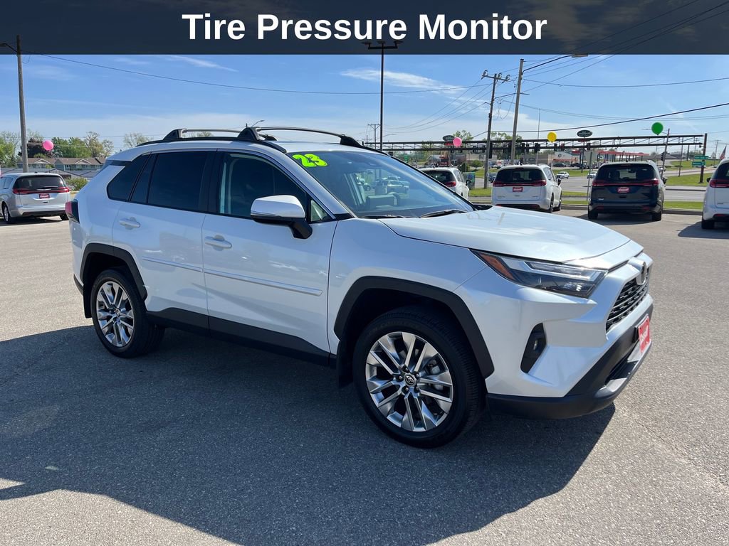 Used 2023 Toyota RAV4 XLE Premium FWD image 9