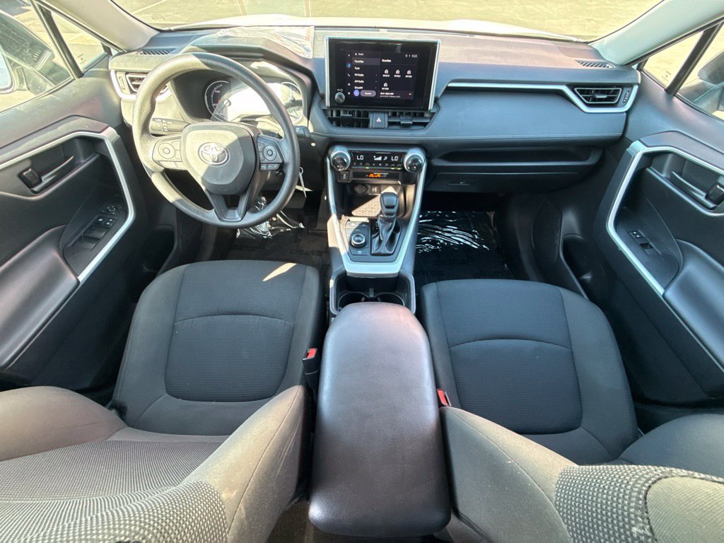 Certified 2025 Toyota RAV4 LE AWD/4WD image 29