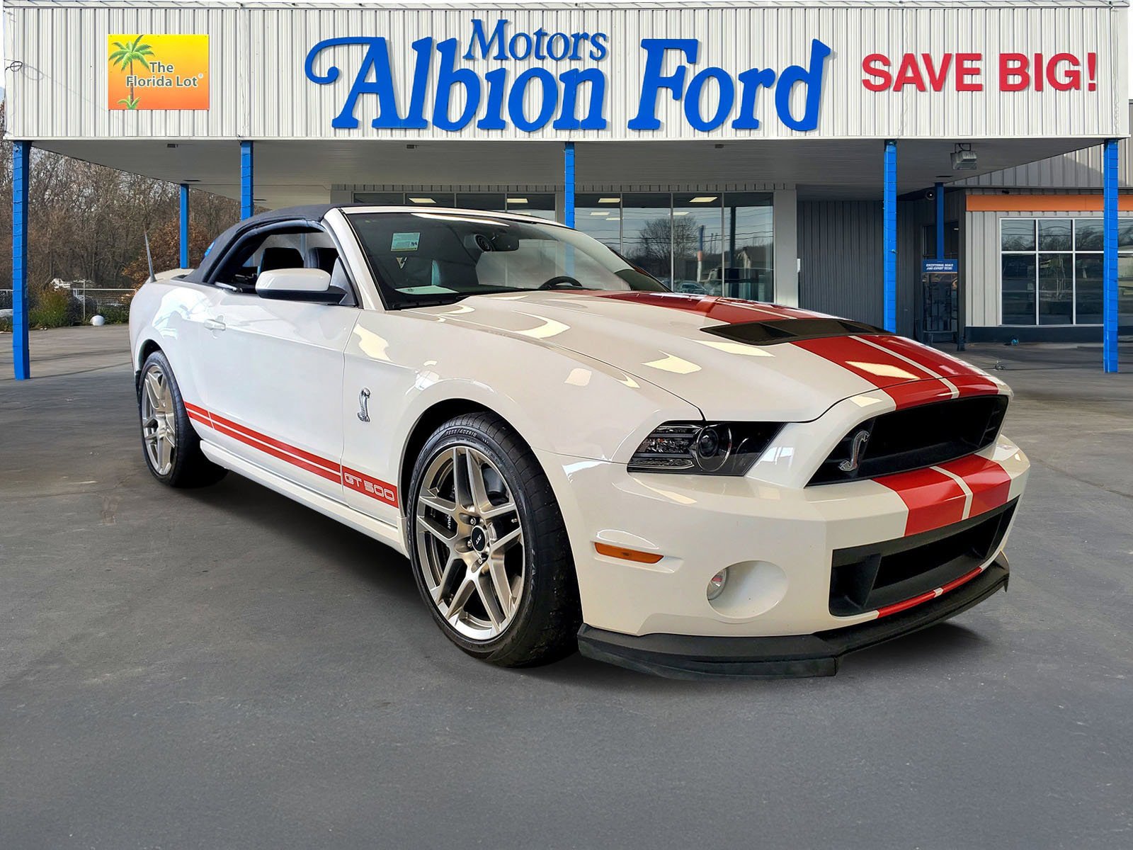 Used 2013 Ford Mustang Shelby GT500 RWD image 1