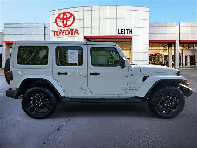 Used 2024 Jeep Wrangler Sahara w/ Technology Group image 4
