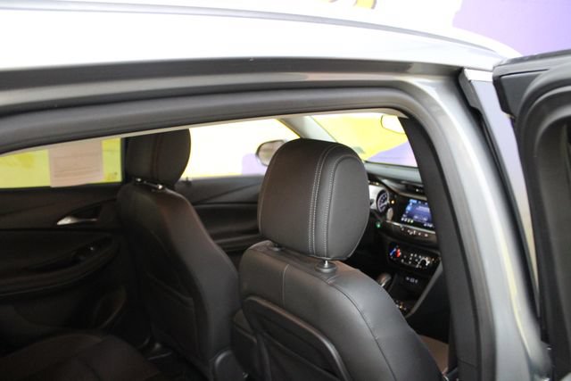 Used 2023 Buick Encore GX Preferred w/ Sport Touring Package AWD/4WD image 10