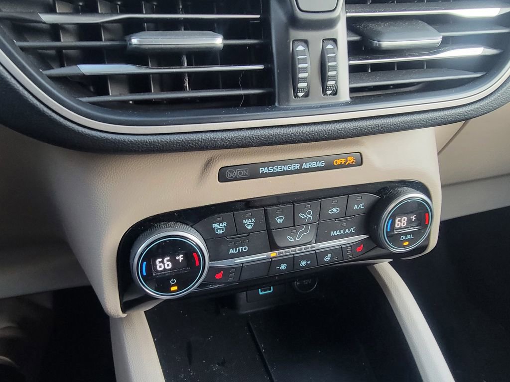 Used 2021 Ford Escape SEL image 15